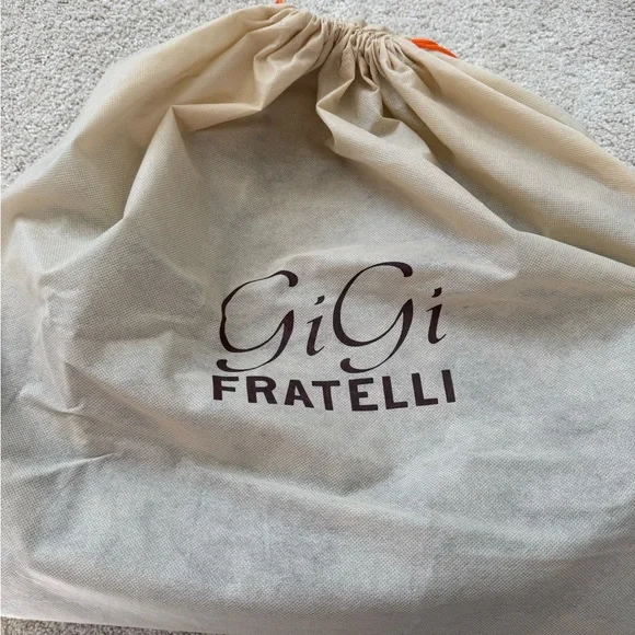 Genuine Leather Navy Laptop Messenger Bag | European Brand | New | Rare Find - Picture 8 of 11